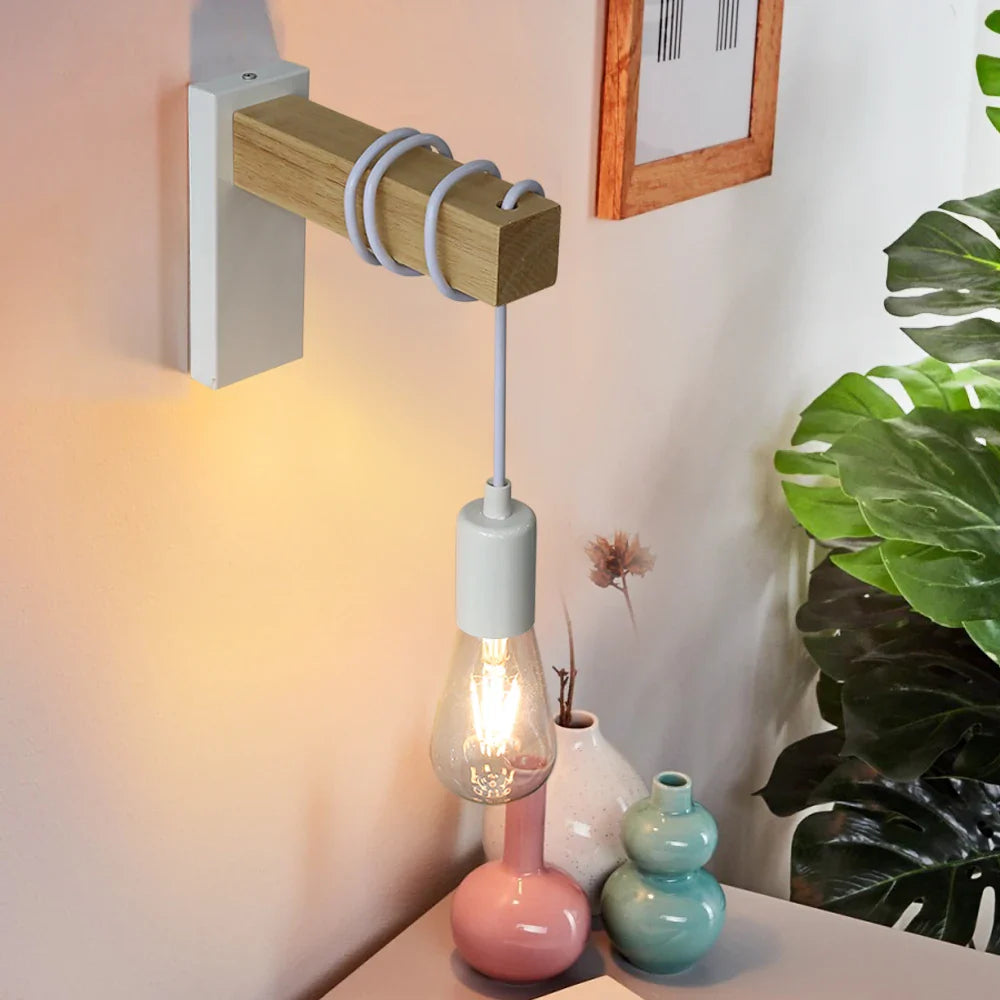 RusticBeam - Lampada da parete in ferro e legno