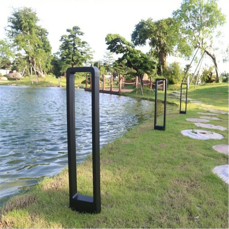 GlowGarden - Lampada per prato di lunga durata