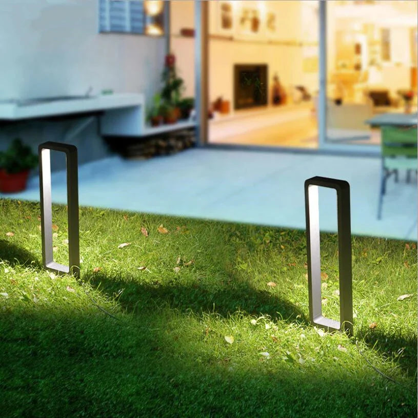 GlowGarden - Lampada per prato di lunga durata