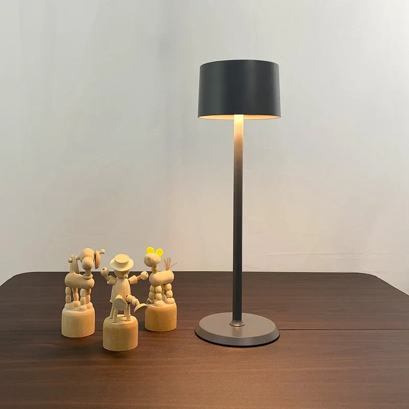 AluTouch - Lampada da tavolo in alluminio