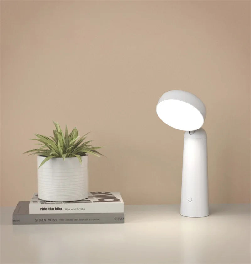 LuminaArt - Lampada da tavolo esteticamente creativa