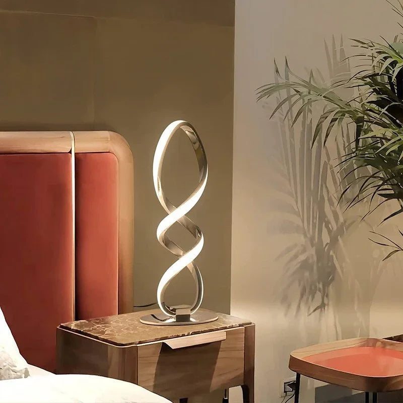 ElegantGlow - Lampada da tavolo Luxe Lines