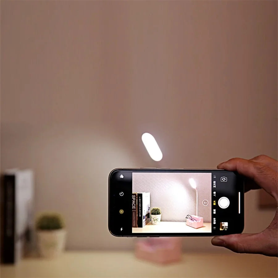 TwistGlow - Lampada da tavolo flessibile