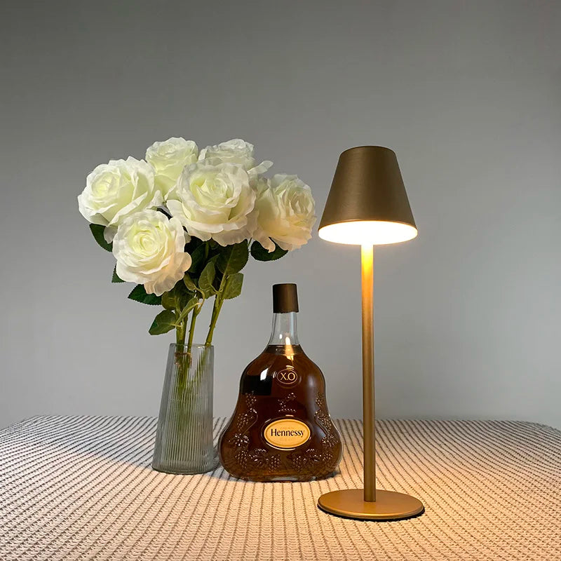 RadiantLumina - Lampada da tavolo ricaricabile