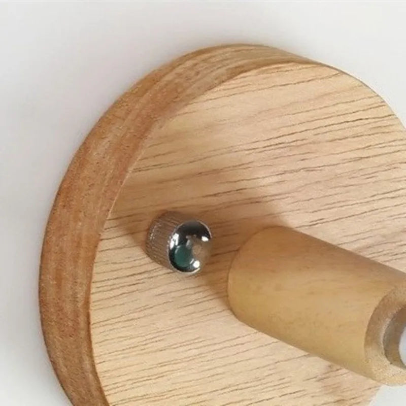 Applique in legno in stile nordico