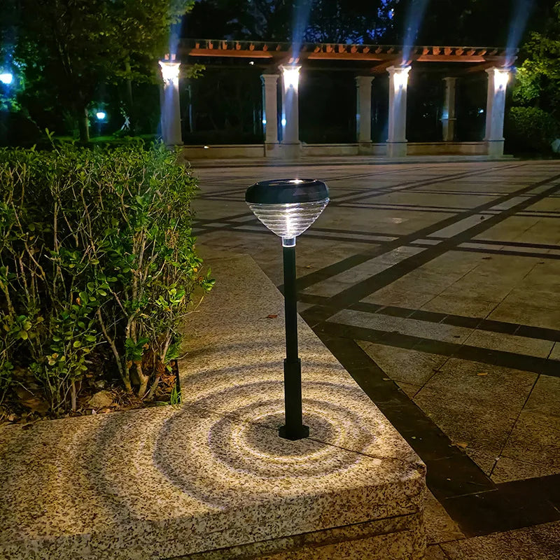 EcoLumina - Luce solare a LED per prato