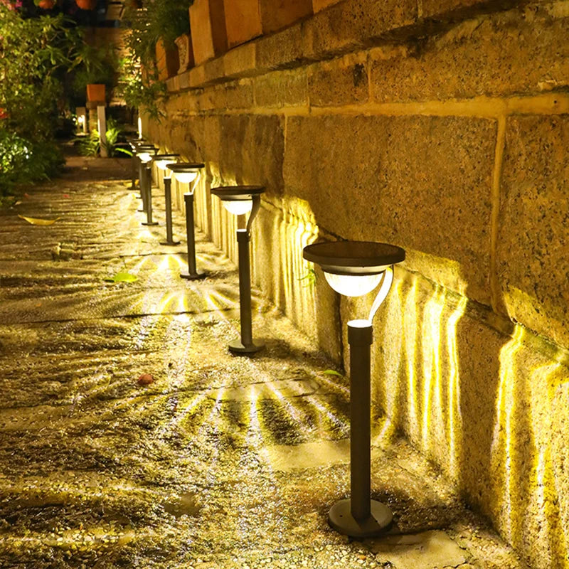NatureGlow - Luce solare per prato