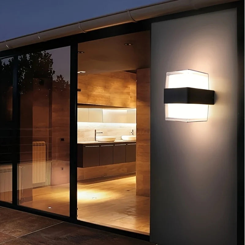 HydroGlow - Illuminazione moderna impermeabile
