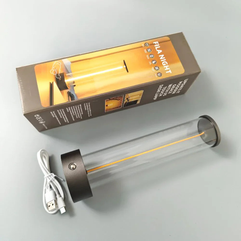 BasicShine - Lampada da tavolo minimalista