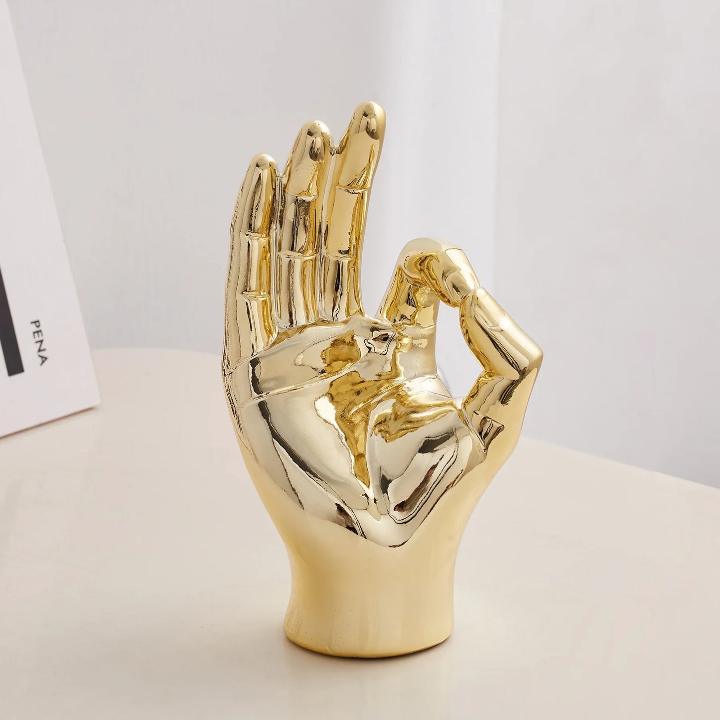 EleganceGesture - Design artistico di lusso