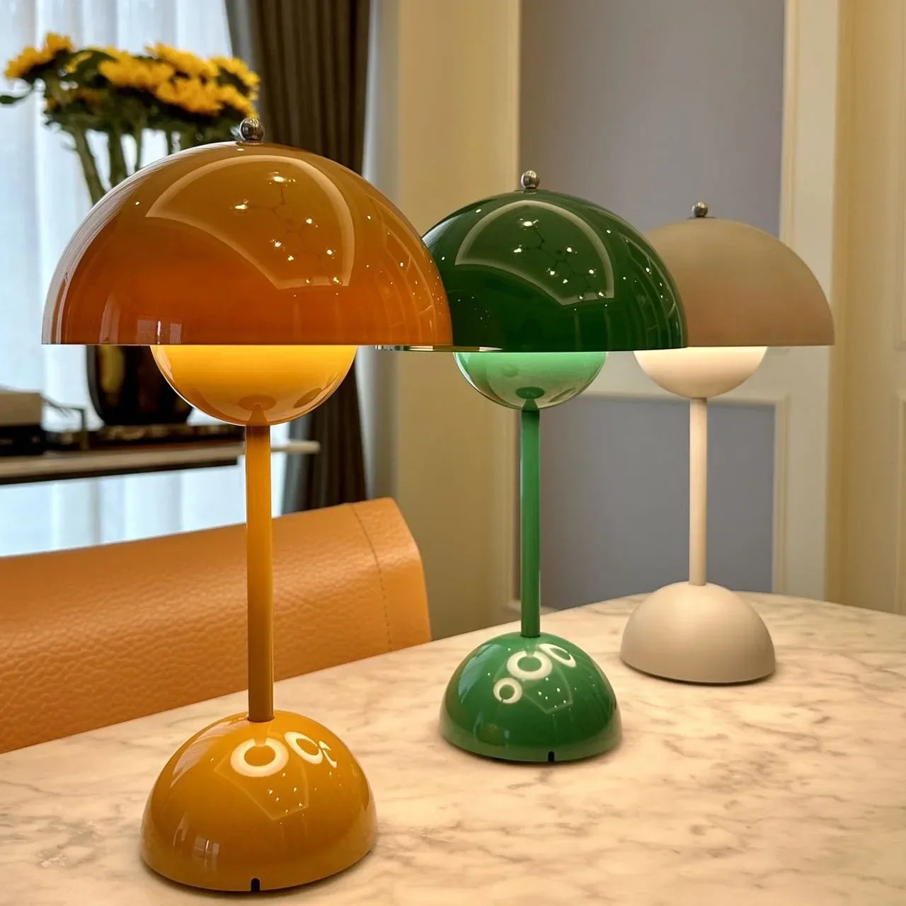 BloomShroom - Lampade da tavolo con fiori di funghi