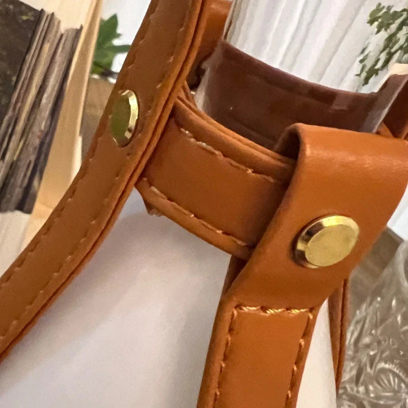 LeatherLuxe - Lampada nordica a bottiglia