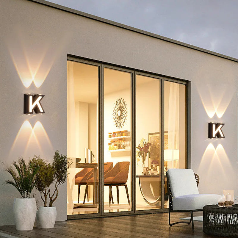 LetterGlow - Lampada da parete a lettere per esterni