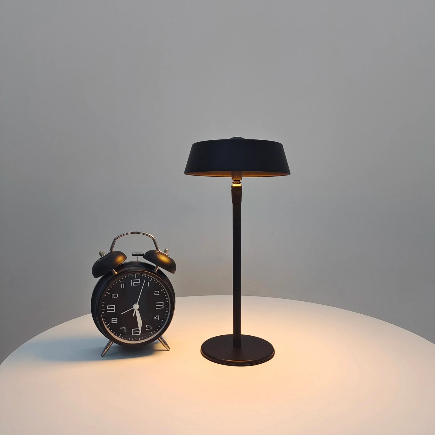 SensaGlow - Lampada da tavolo con sensore