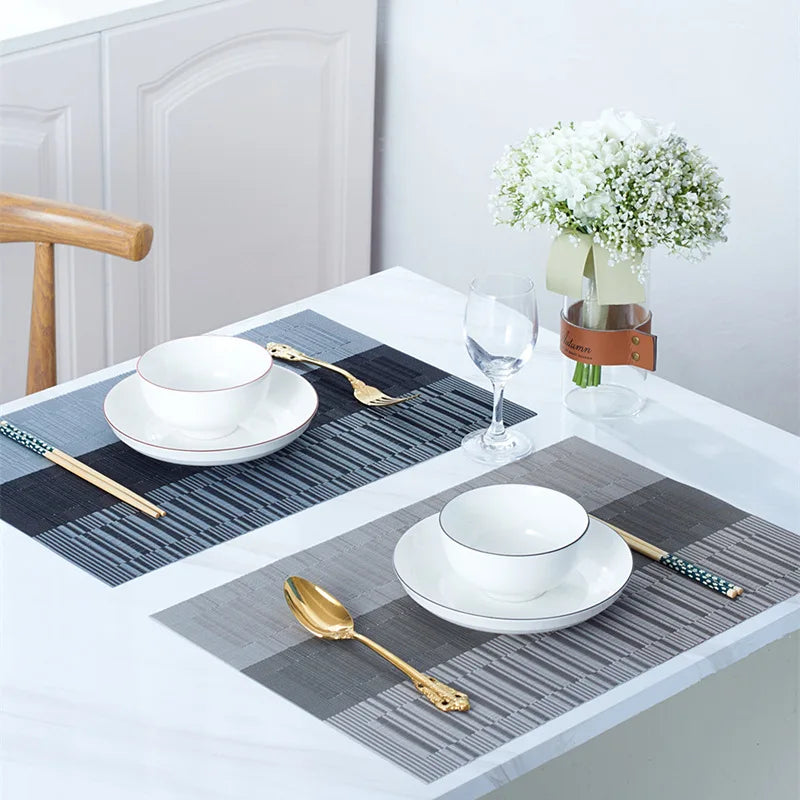 DiningEssential - Tovagliette in PVC antiscivolo