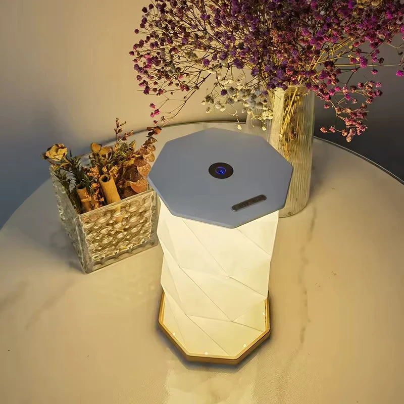 GlamourGlow - Lampada a carica di cristallo