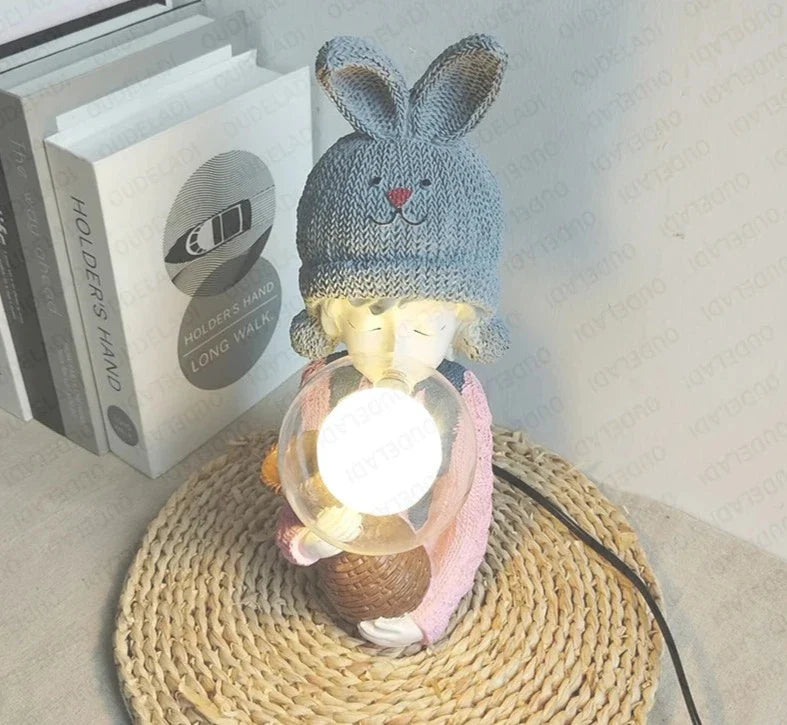 HatDiva - Lampade da tavolo Hat girl