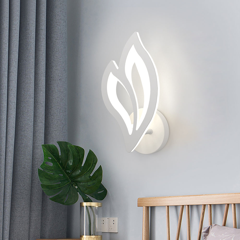 BedsideGlow - Lampada da letto a parete