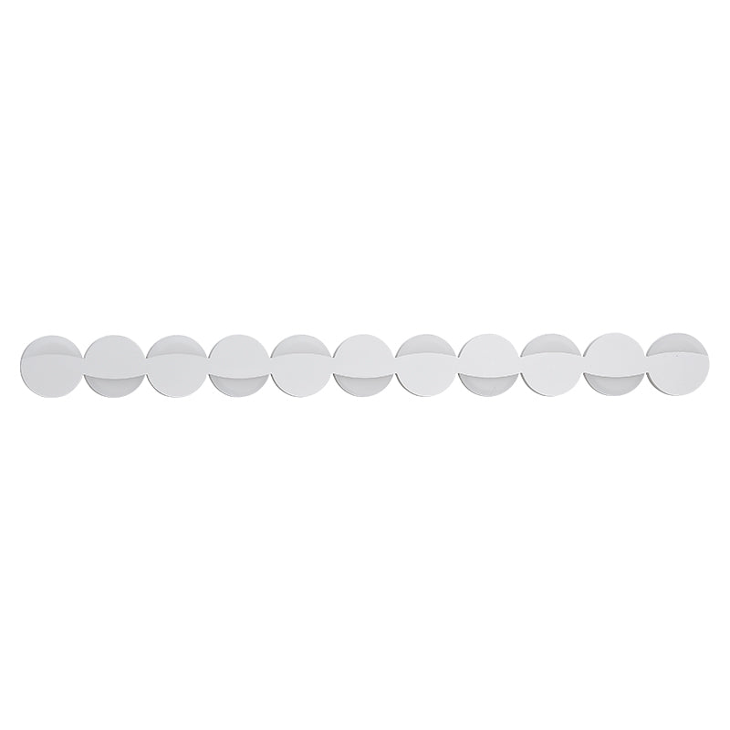 Applique moderna e minimalista a forma di striscia