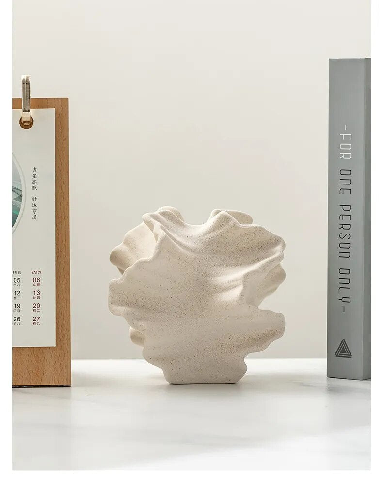 CreaseCraft - Vaso in ceramica con pieghe