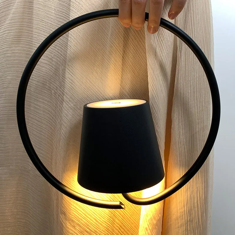 PlushLumina - Lampada a sospensione portatile