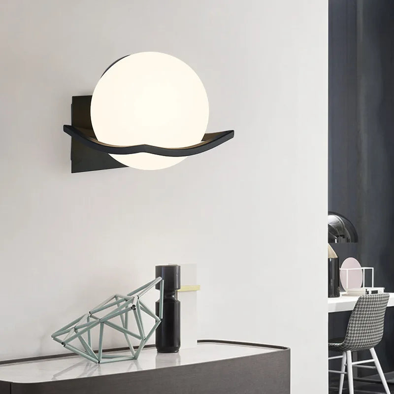 EuroLuxe - Lampada da parete in vetro smerigliato