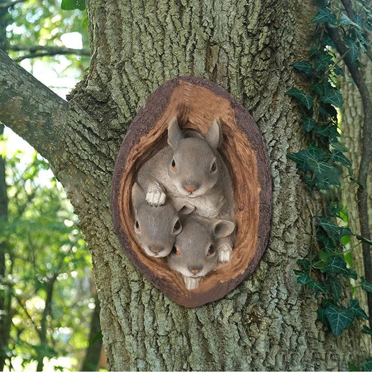 NuttyNibbler - Statue giocose per il buco dell'albero