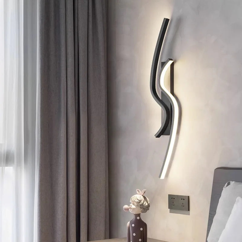 GlossGlow - Applique LED sottili