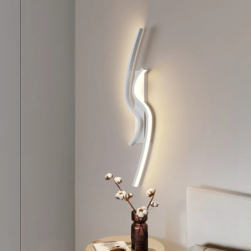 GlossGlow - Applique LED sottili