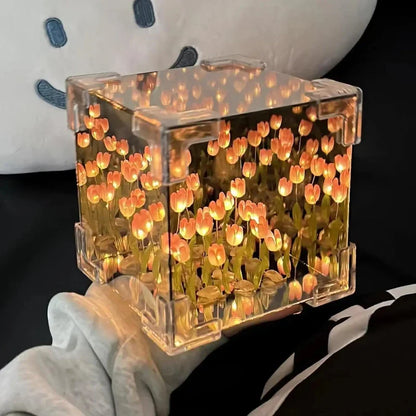LumiTulip | Lampada cubo a specchio Tulipano