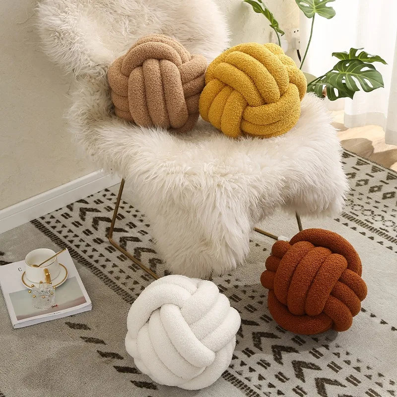 BallKnot | Cuscino fatto a mano