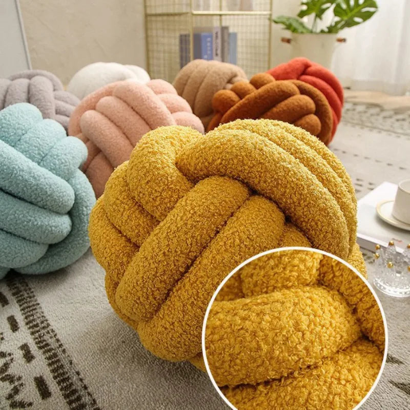 BallKnot | Cuscino fatto a mano