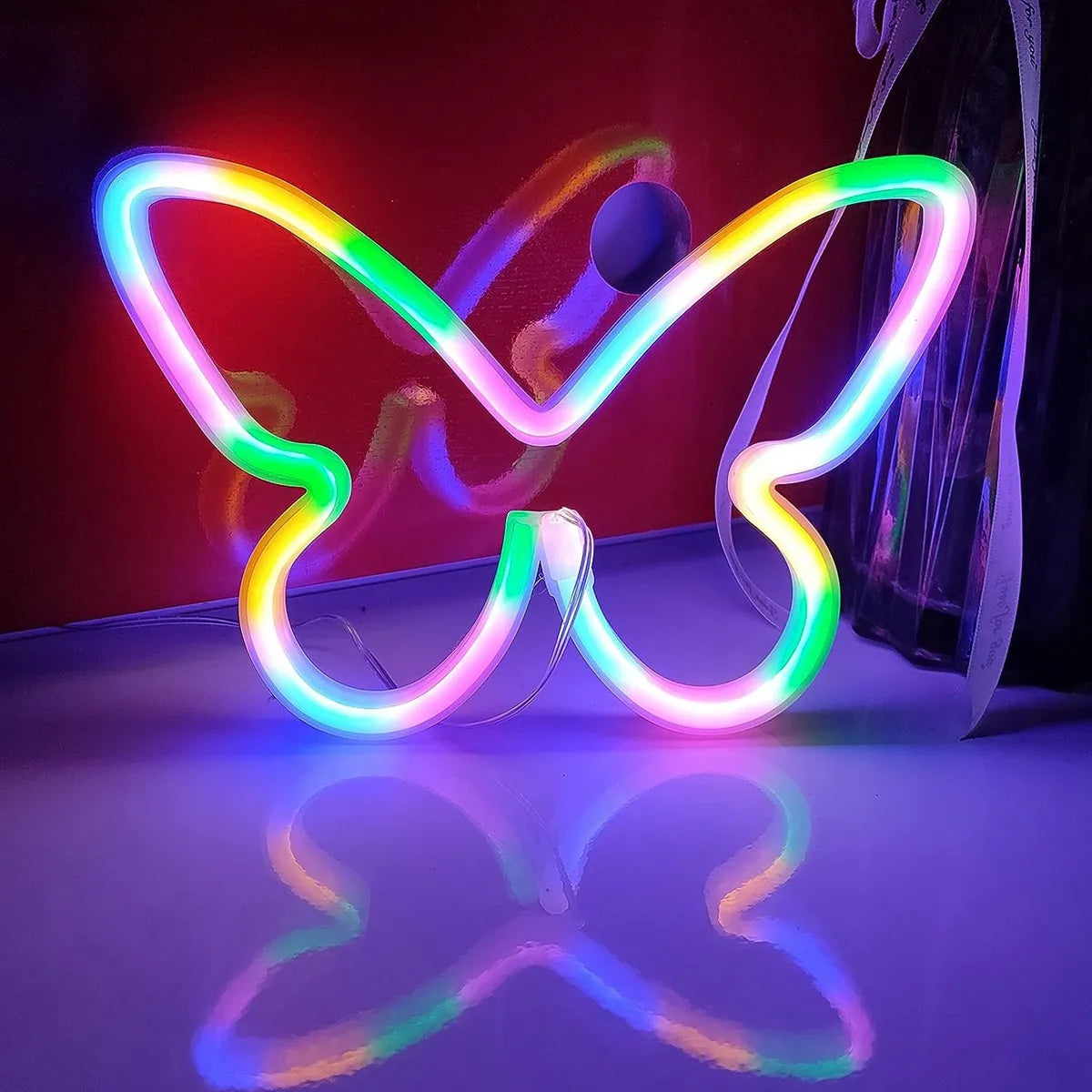 NeonWings | Farfalla luminosa al neon