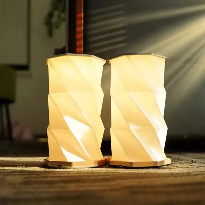 GlamourGlimmer - Luce artistica di cristallo
