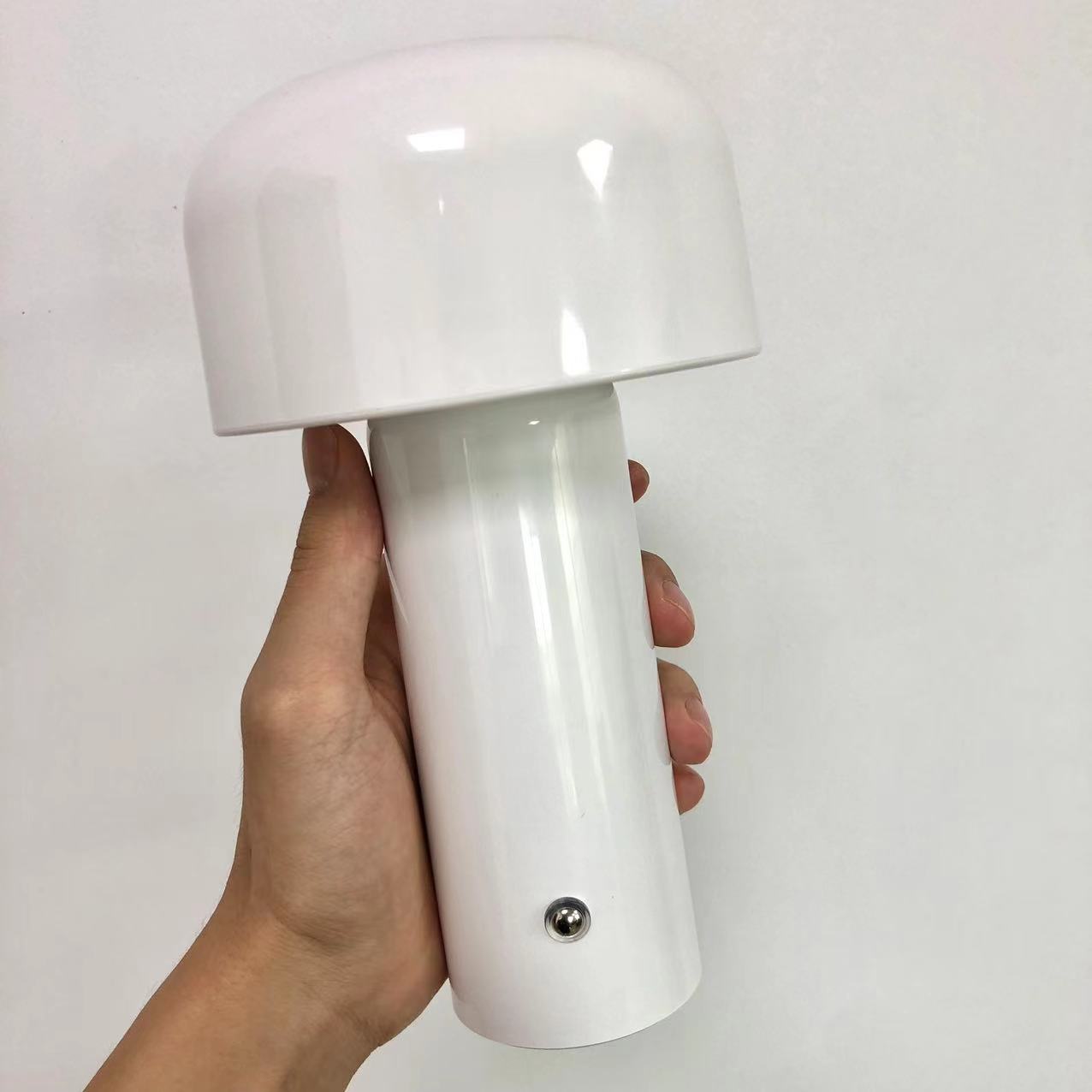 MycoBeam | Lampada da tavolo a fungo