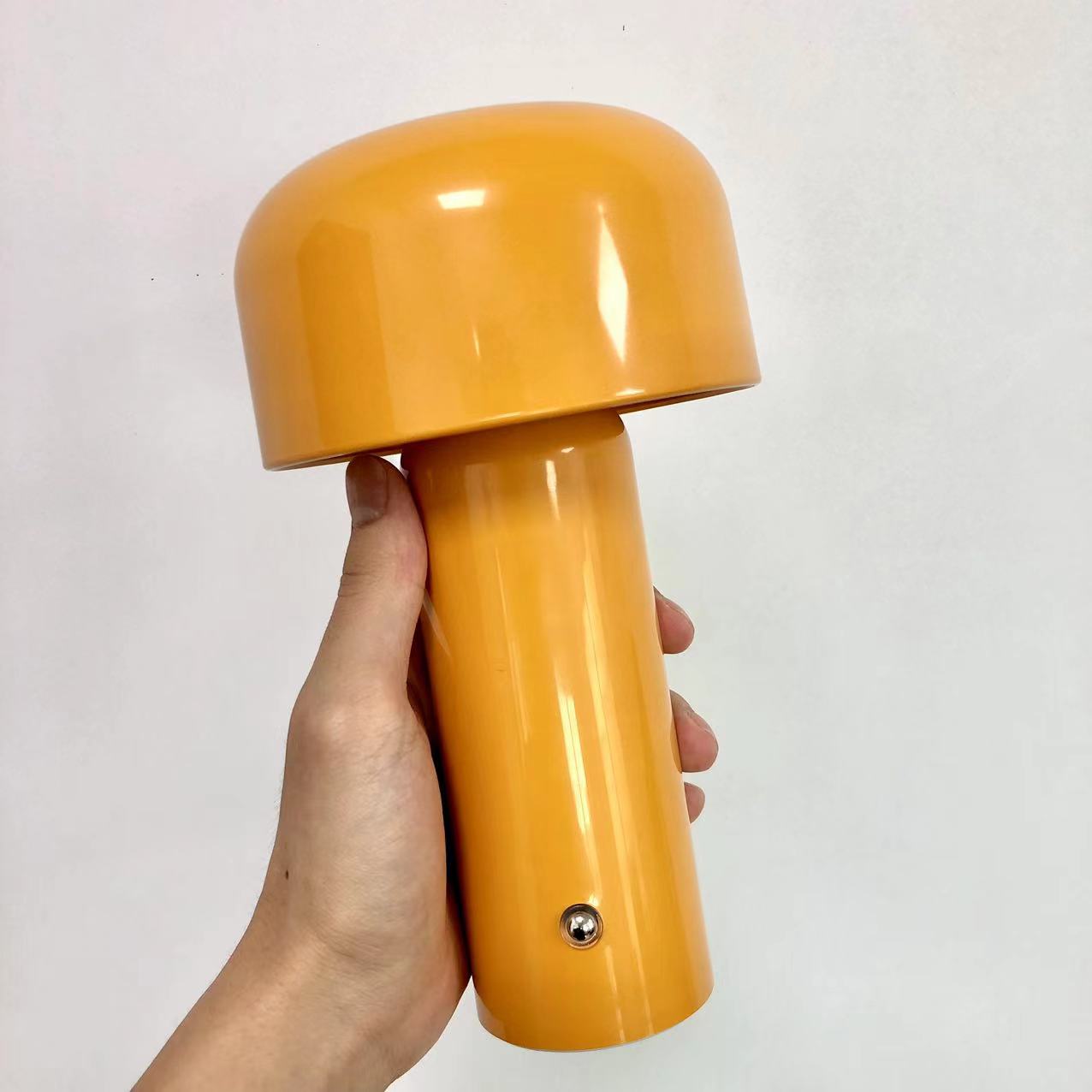 MycoBeam | Lampada da tavolo a fungo